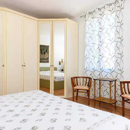 Apartment Casa Lido' *